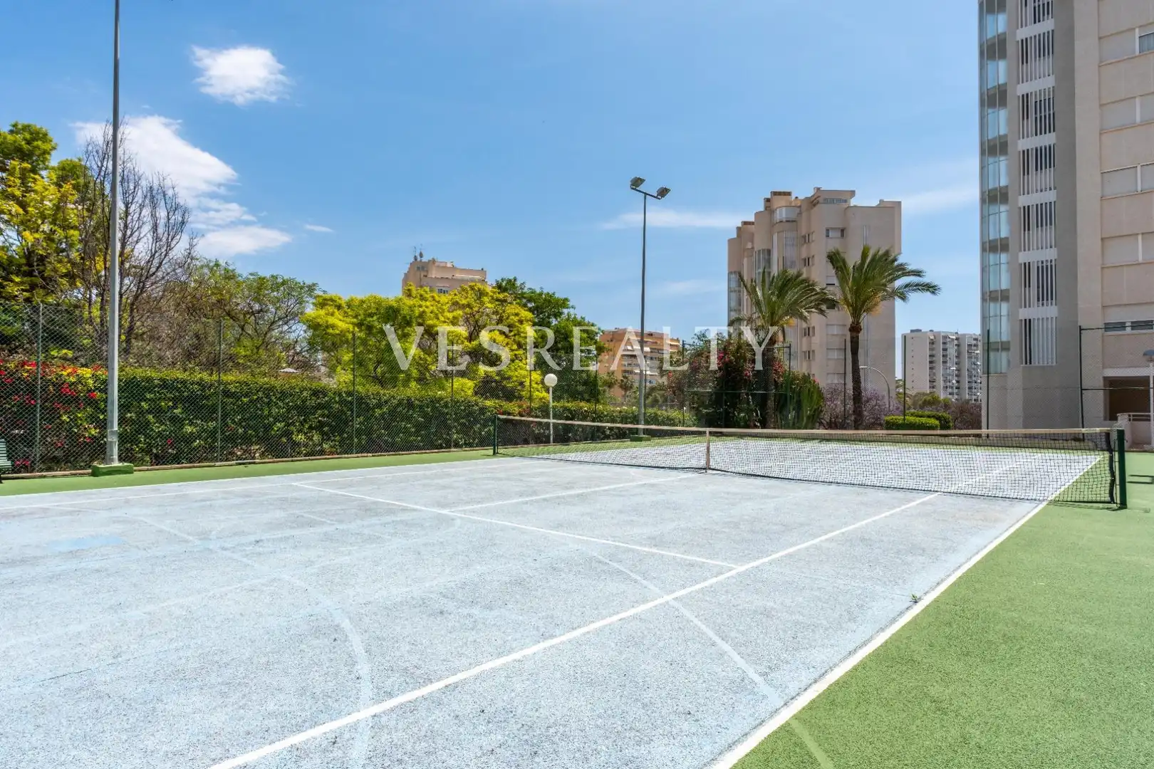 Vista exterior de Àtic de lloguer en Alicante / Alacant amb Jardí privat, Terrassa i Balcó