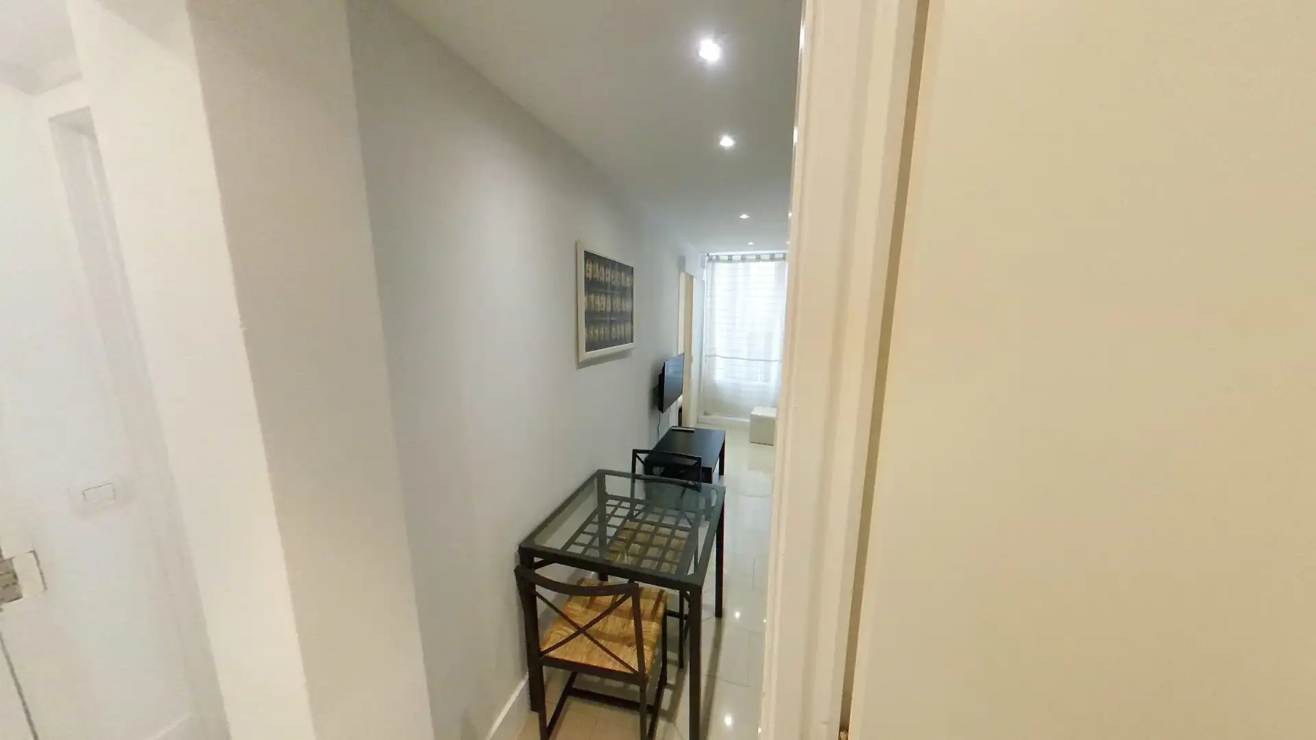 Flat with terrace to rent in Calle del Salitre, imagen 4