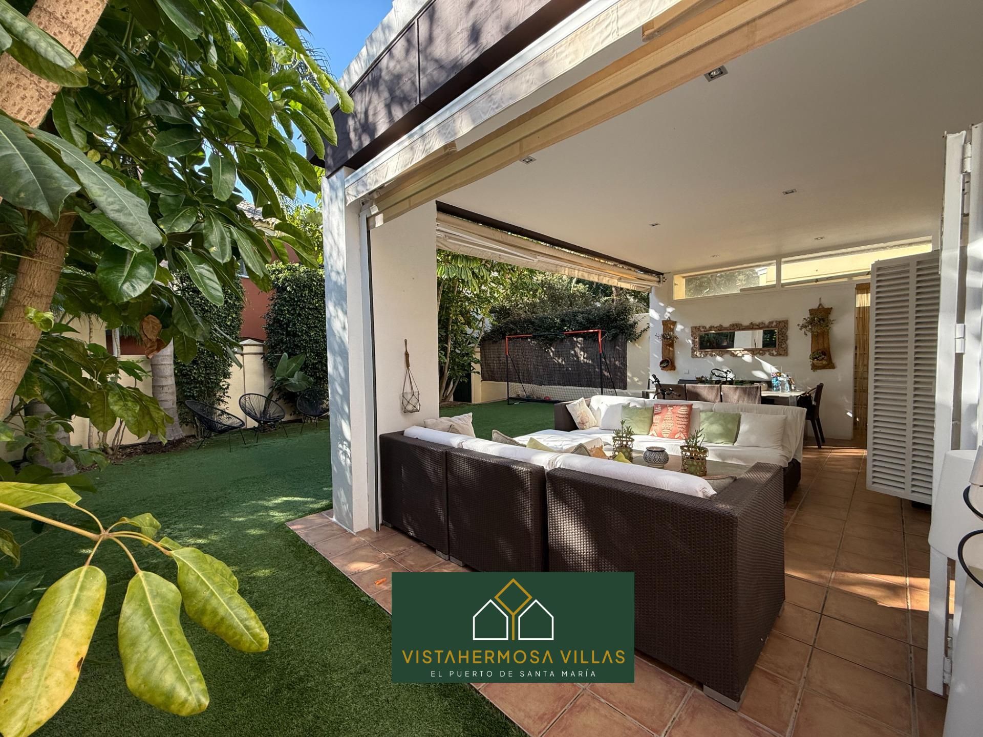 Terrace of House or chalet for sale in El Puerto de Santa María  with Air Conditioner, Heating and Private garden
