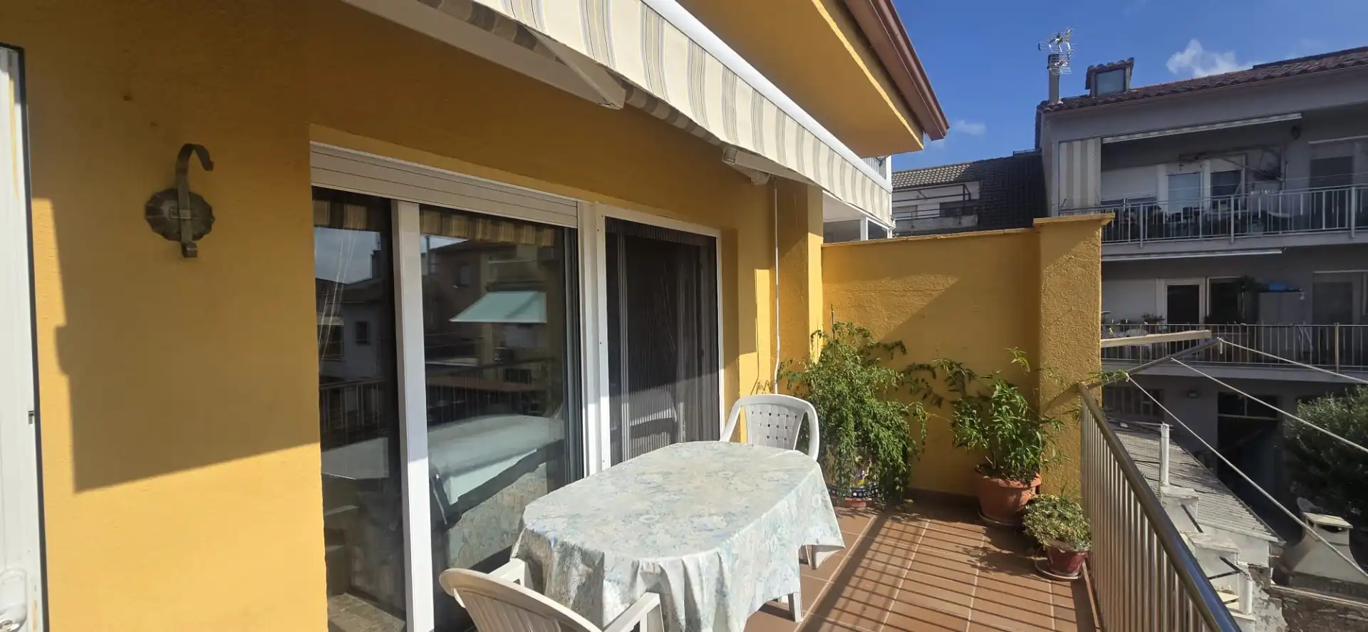 Terrassa de Casa adosada en venda en Manlleu amb Calefacció, Jardí privat i Terrassa