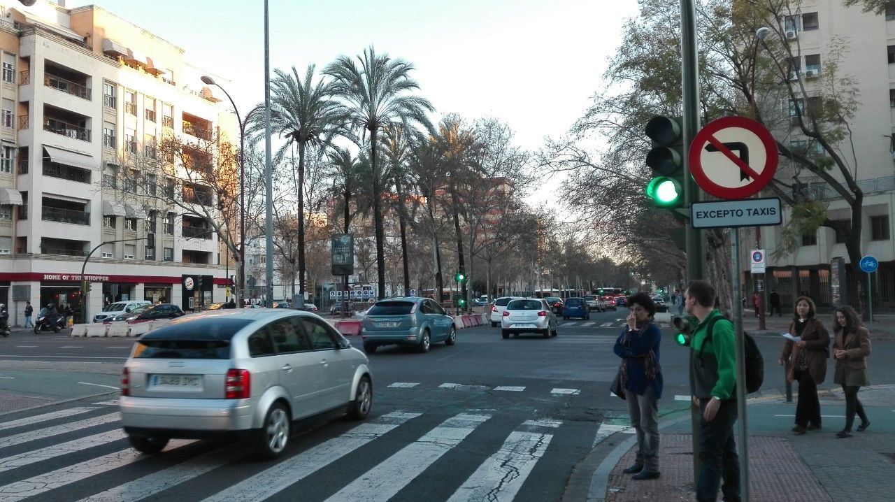 Vista exterior de Pis de lloguer en  Sevilla Capital amb Moblat