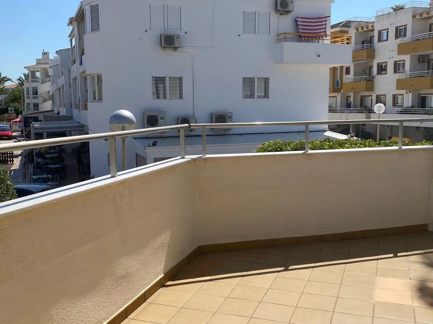 Terrassa de Casa adosada en venda en Oliva amb Aire condicionat, Calefacció i Jardí privat
