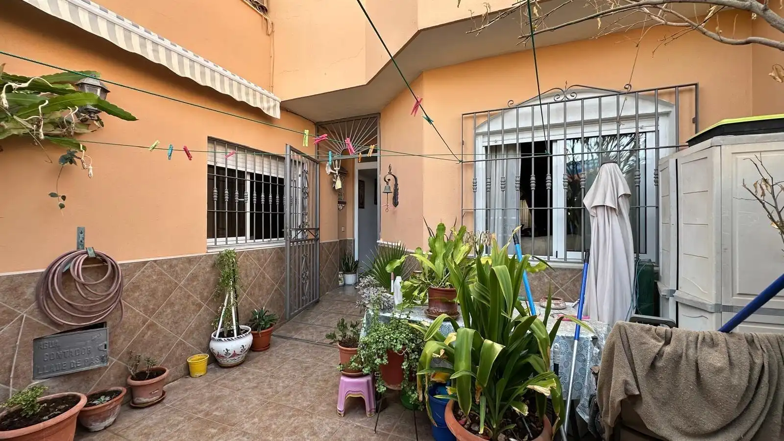 Terraza de Casa adosada en venta en Roquetas de Mar