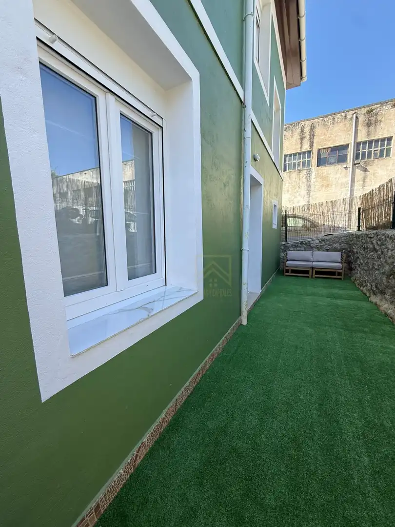 Vista exterior de Pis de lloguer en Santander amb Calefacció, Jardí privat i Terrassa