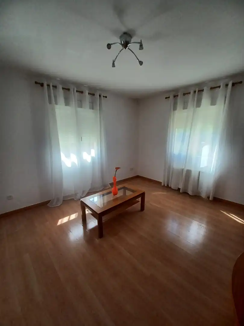 Piso de alquiler en MARCELINO ALVAREZ, Ventas
