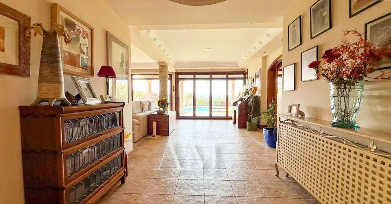 Casa o xalet en venda en Vigo  amb Calefacció, Jardí privat i Terrassa