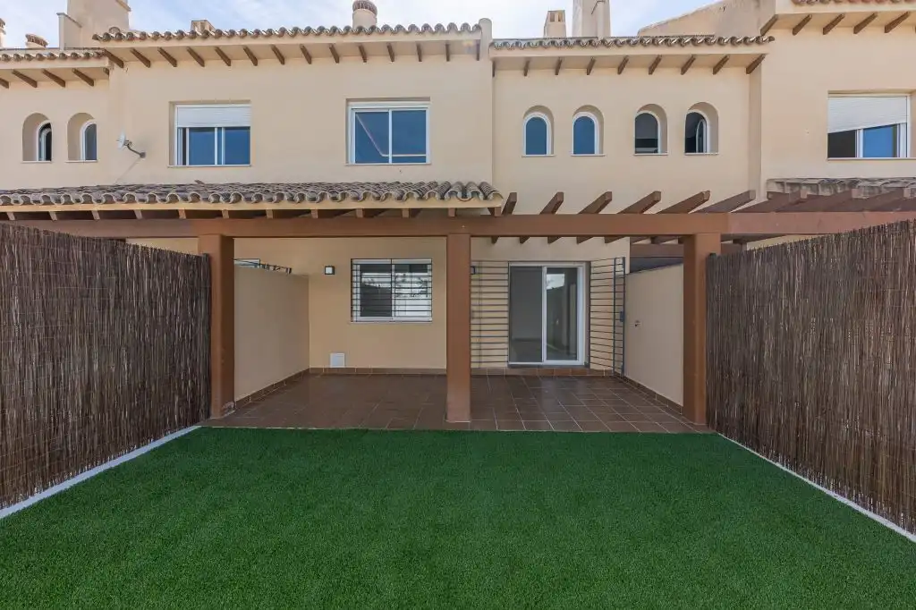 Terraced house with pool for sale in Calle Adarves de Calypso, imagen 24