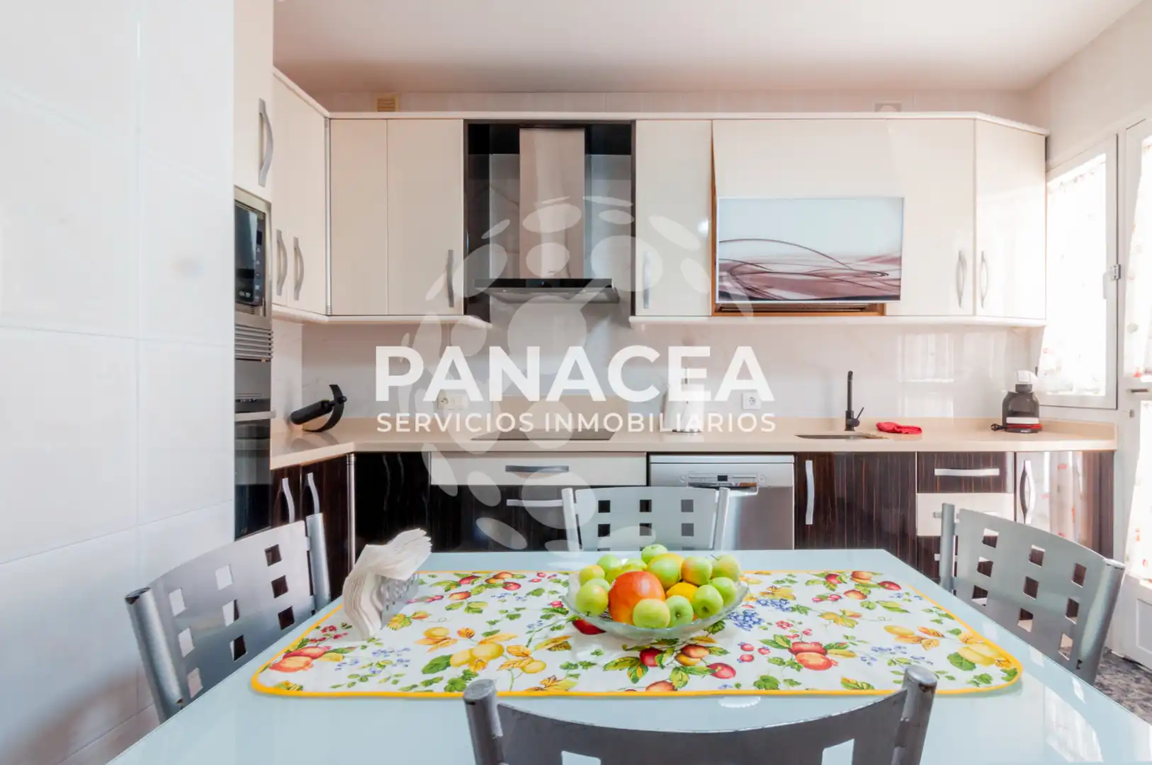 Cocina de Casa adosada en venta en Vícar con Jardín privado, Terraza y Amueblado