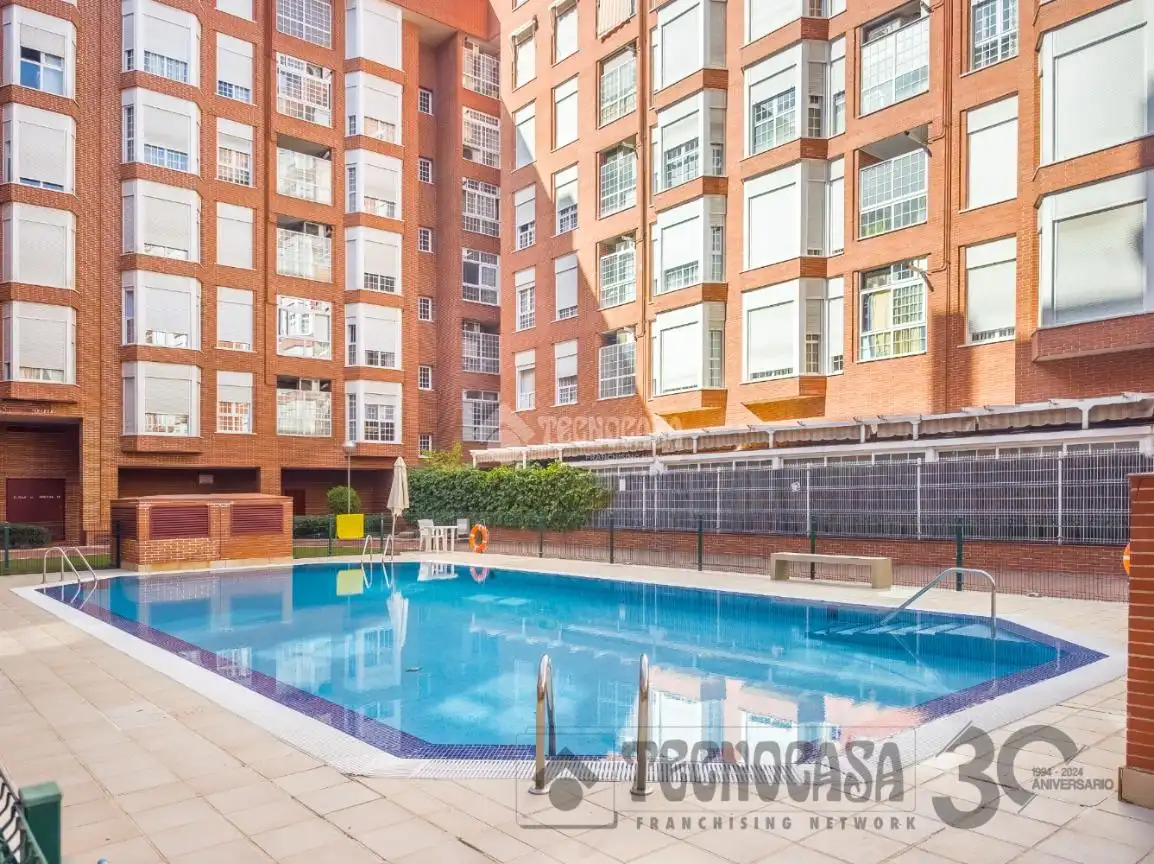 Piscina de Pis de lloguer en Madrid