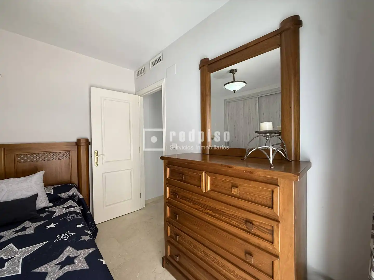 Habitación de Piso de alquiler en Málaga con Aire acondicionado y Amueblado