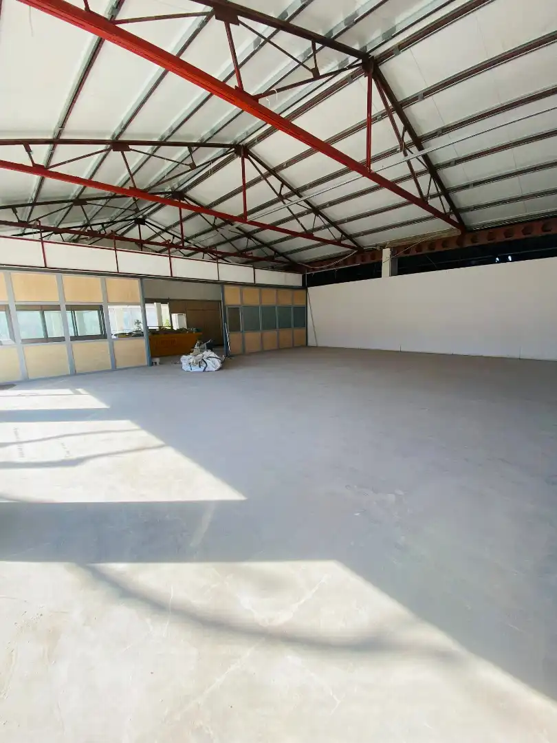 Fabrikhallen zur Miete in Benissa