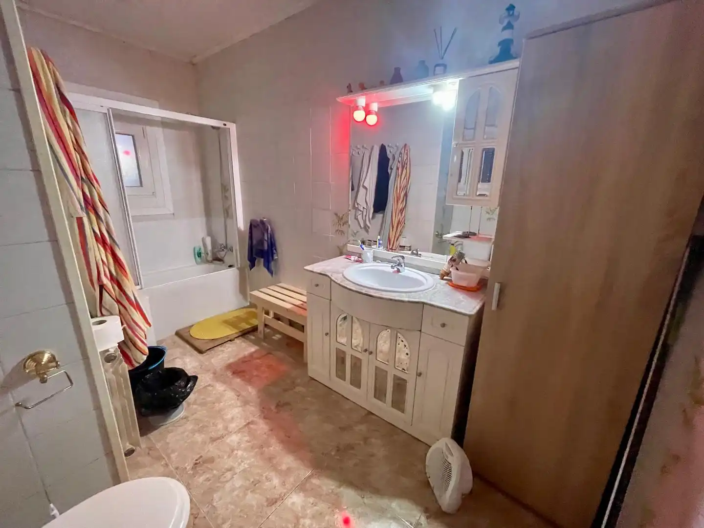 Badezimmer von Maisonette zum Verkauf in Badalona mit Klimaanlage, Heizung und Terrasse