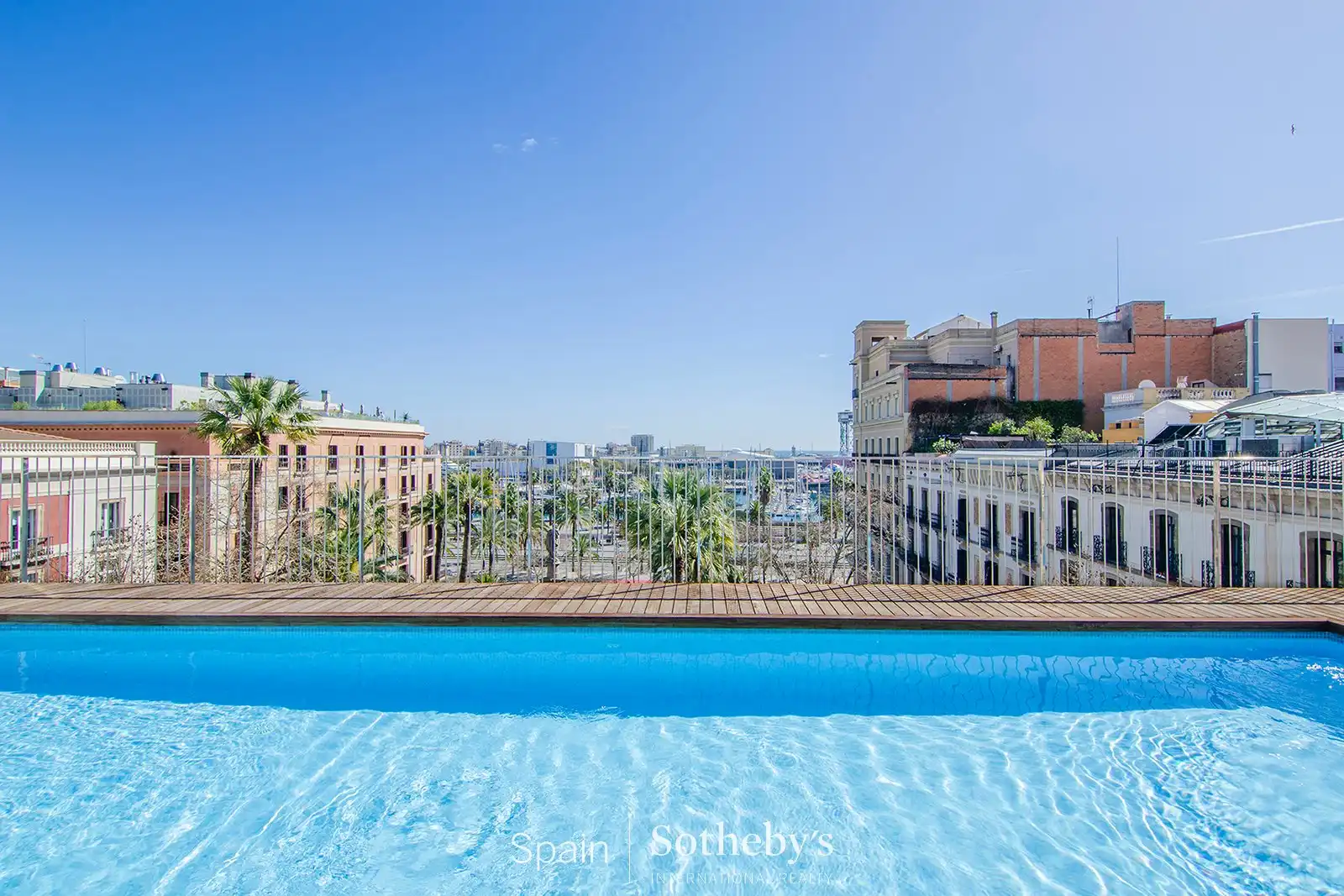 Piscina de Apartamento en venta en Barcelona con Aire acondicionado, Calefacción y Terraza