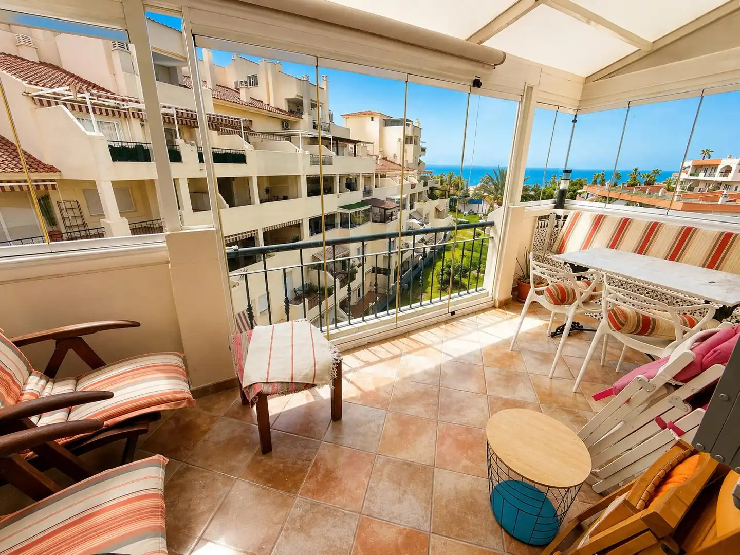 Terrace of Flat for sale in Benalmádena  with Air Conditioner, Terrace and Furnished