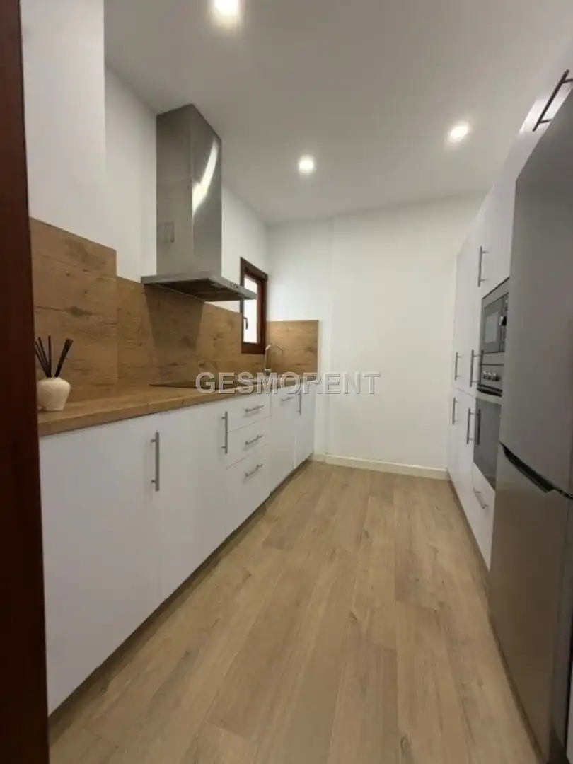 Kitchen of Flat for rent in  Palma de Mallorca  with Air Conditioner, Parquet flooring and Furnished