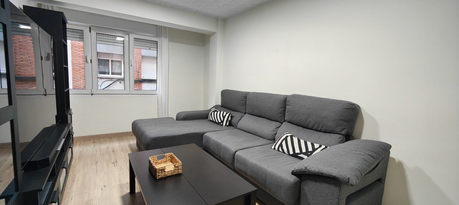 Flat for sale in Gijón - calle Larra, Llano