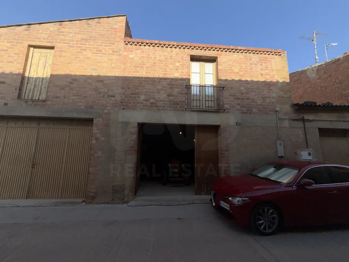 Casa aparellada en venda a Llardecans