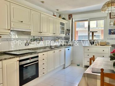 Ático con balcón en venta en Canet de Mar