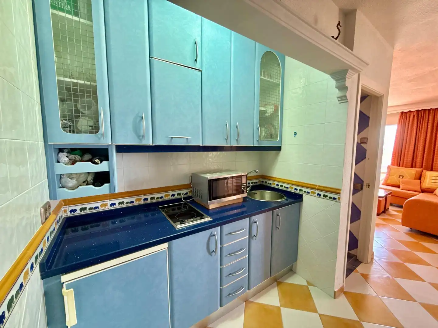 Cocina de Apartamento en venta en Torremolinos con Terraza, Amueblado y Piscina comunitaria