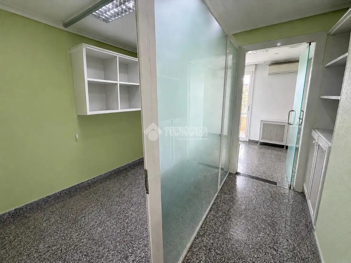 Piso en venta en León Capital  con Calefacción, Terraza y Trastero