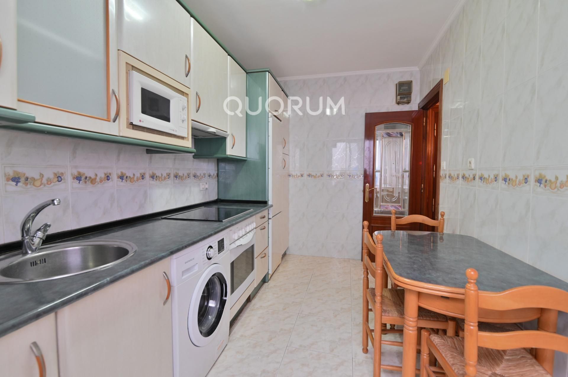 Kitchen of Flat for sale in Bilbao   with Heating and Furnished