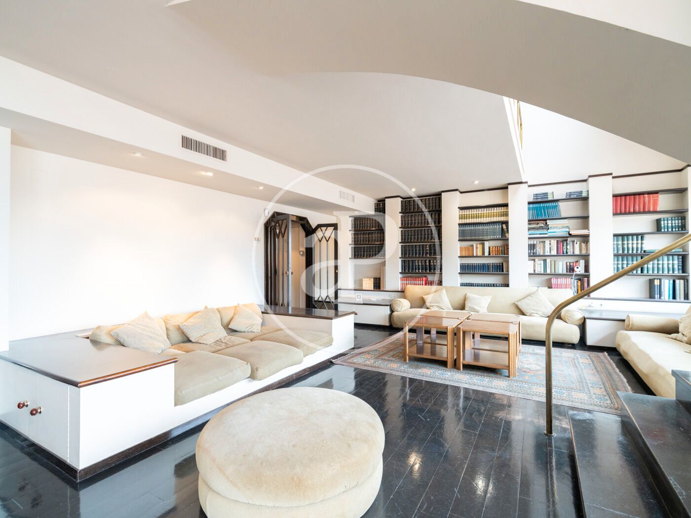 Living room of Attic to rent in  Barcelona Capital  with Air Conditioner, Heating and Private garden