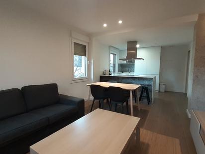 Wohnzimmer von Wohnung miete in  Pamplona / Iruña mit Heizung, Parkett und Terrasse