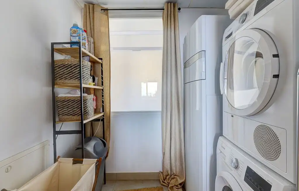 Habitación de Apartamento en venta en Benalmádena con Aire acondicionado, Calefacción y Jardín privado