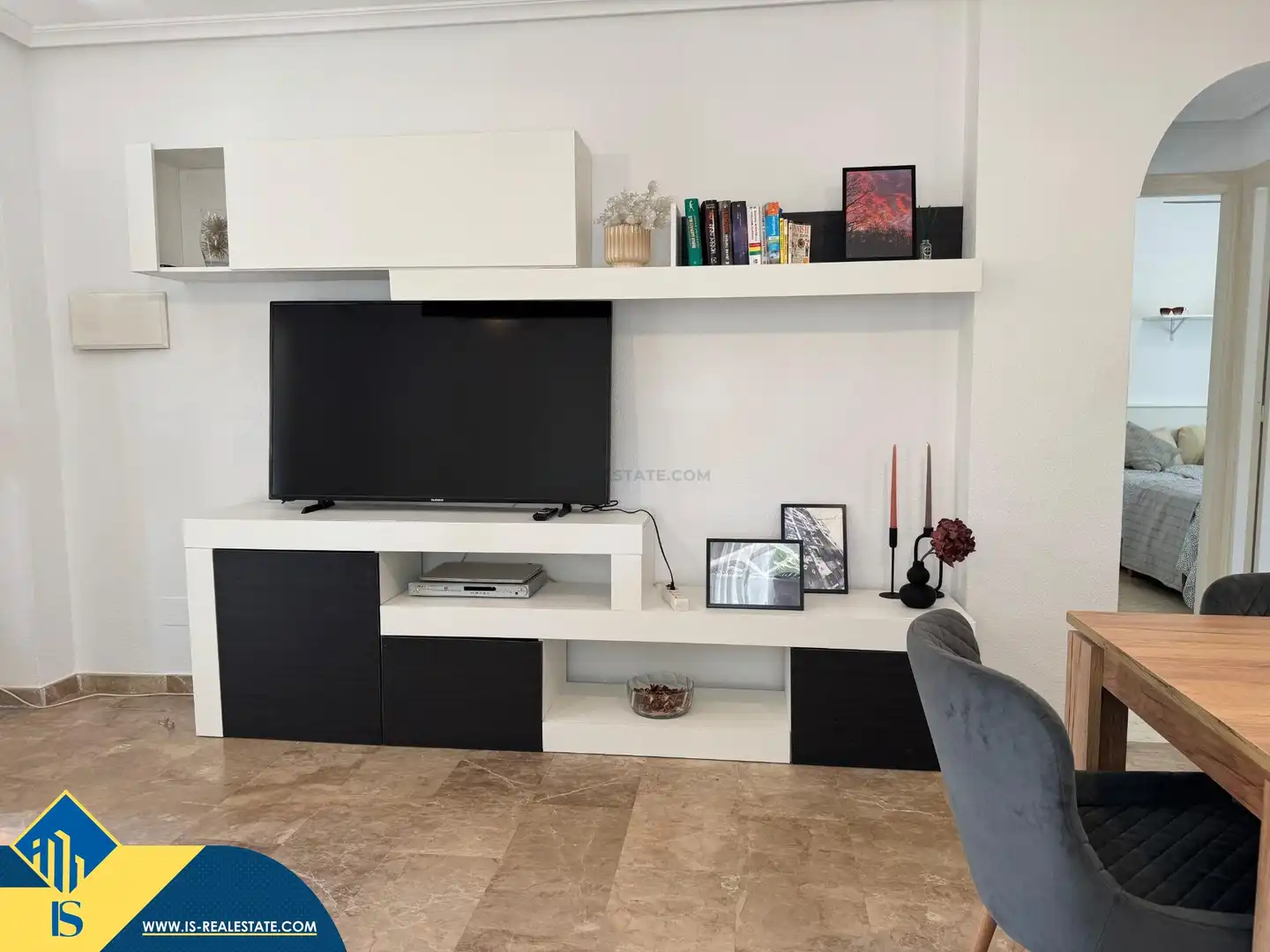 Sala d'estar de Casa o xalet en venda en Torrevieja amb Aire condicionat, Terrassa i Traster