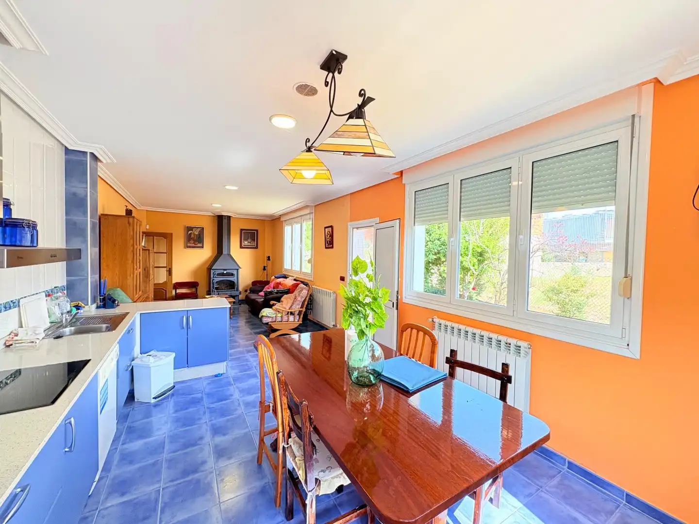 Comedor de Casa o chalet en venta en Ponferrada con Calefacción, Jardín privado y Terraza