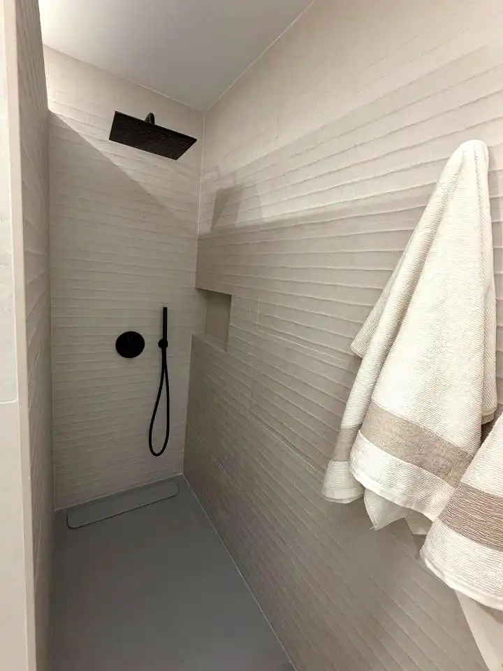 Baño de Piso de alquiler en San Bartolomé de Tirajana con Aire acondicionado, Terraza y Internet