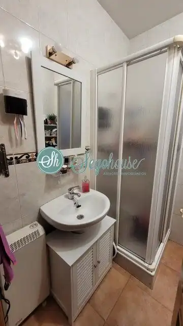 Baño de Piso en venta en Hontanares de Eresma con Calefacción y Balcón