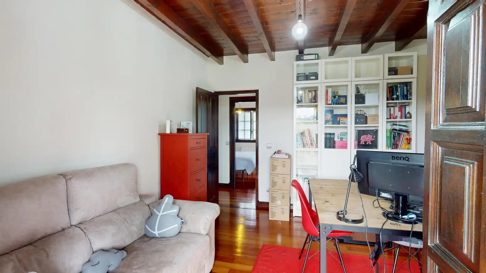 Sala d'estar de Casa adosada en venda en Piélagos amb Jardí privat i Parquet