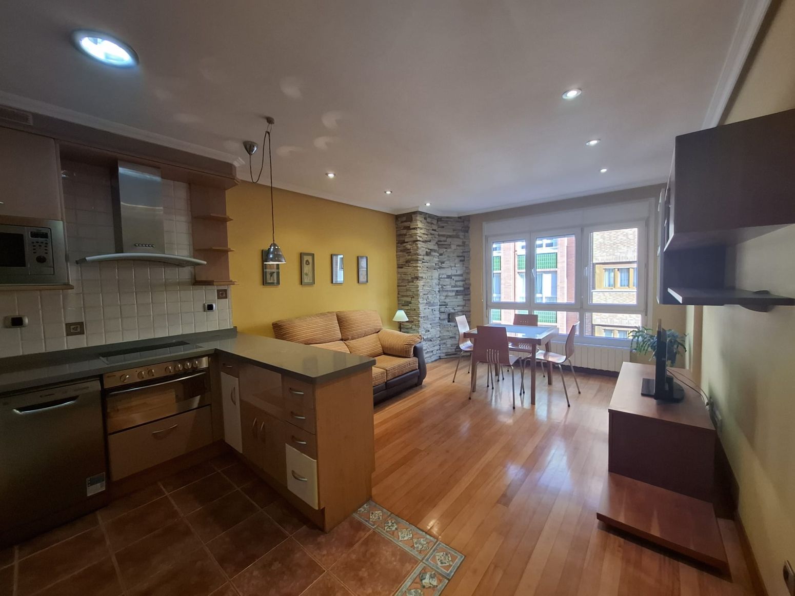 Flat to rent in Gijón - CL MARCELINO GONZALEZ, Llano