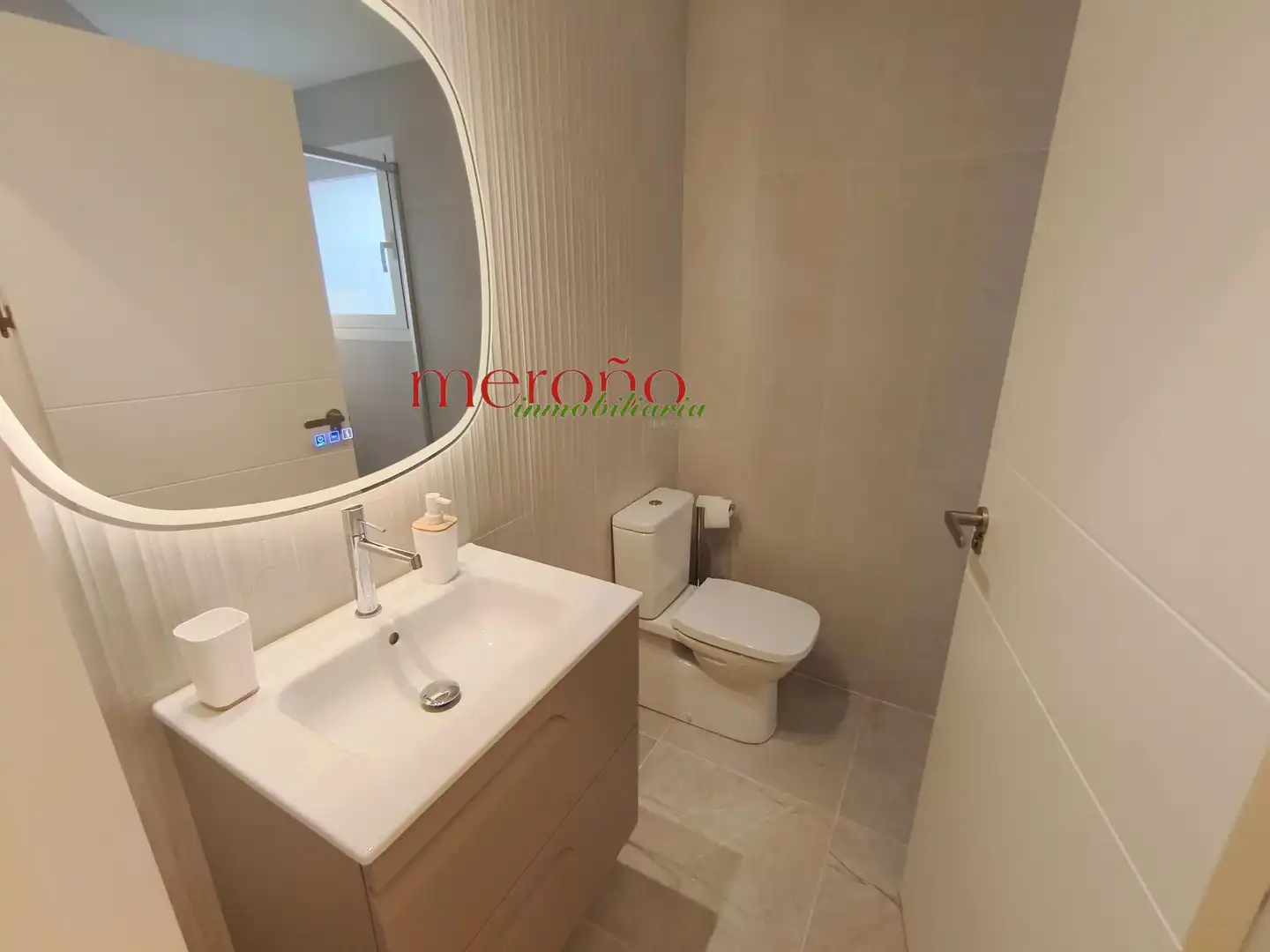 Badezimmer von Wohnung zur Miete in Elche / Elx mit Klimaanlage, Heizung und Möbliert