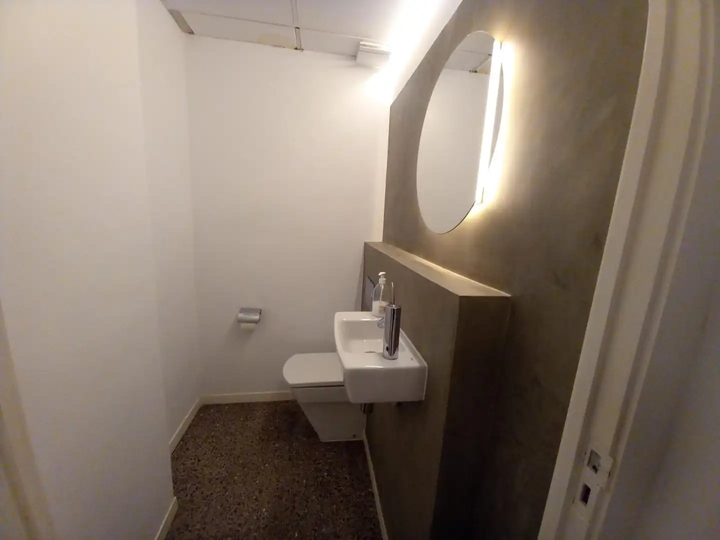 Baño de Local de alquiler en Barcelona