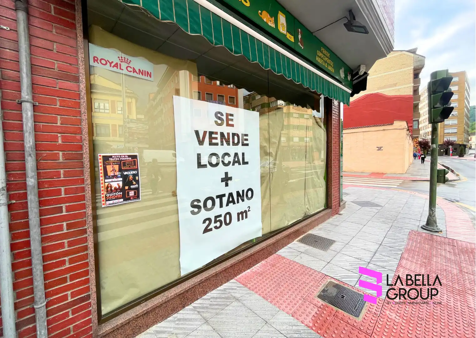 Local comercial en venta en Calle Cervantes, imagen 4