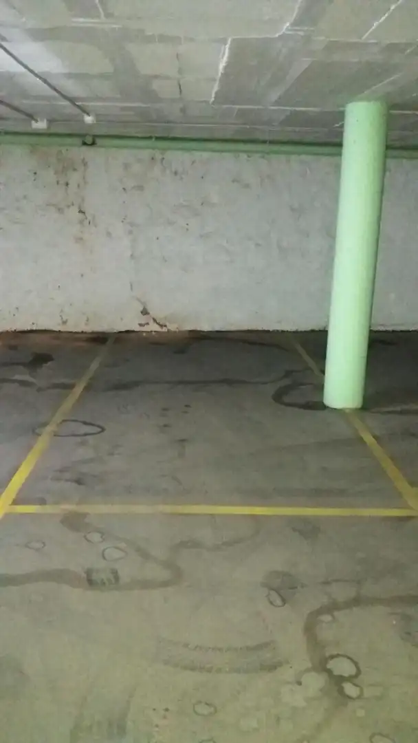 Garage for sale in Barcelona