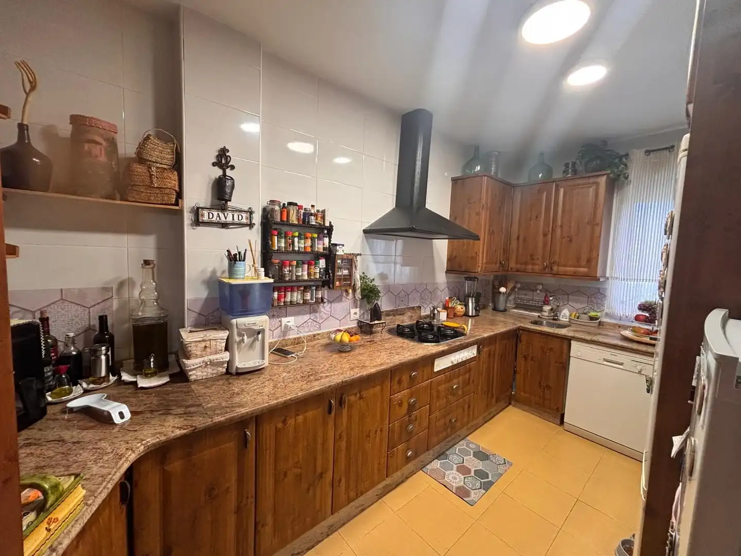 Kitchen of Flat for sale in Alcalá del Río  with Storage room