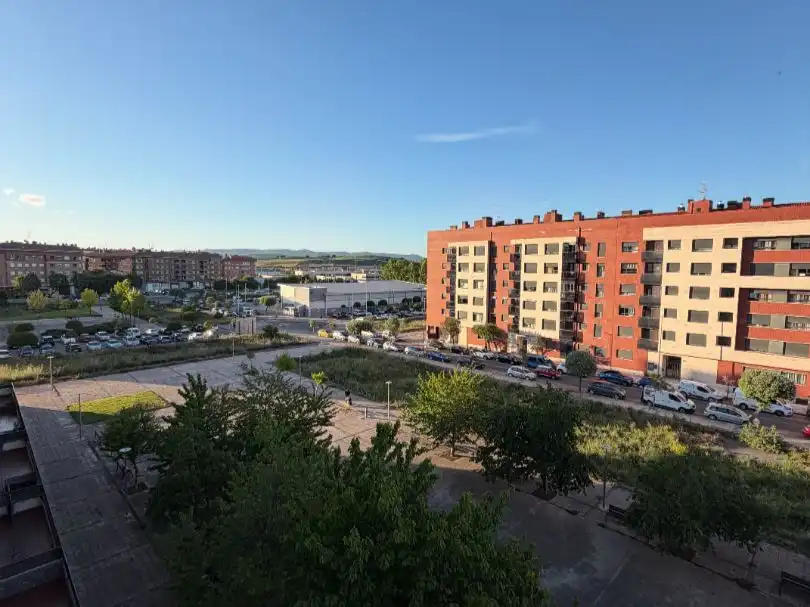 Exterior view of Flat for sale in Miranda de Ebro  with Balcony