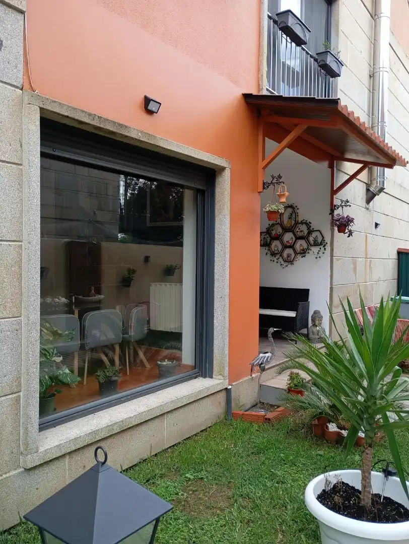 Casa aparellada amb terrassa en venda a Ponteareas, imagen 45