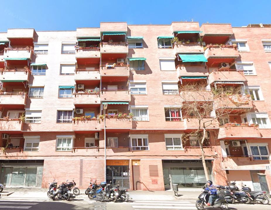 Pis en venda a Carrer de Sant Fructuós, La Font de la Guatlla, Sants - Montjuïc