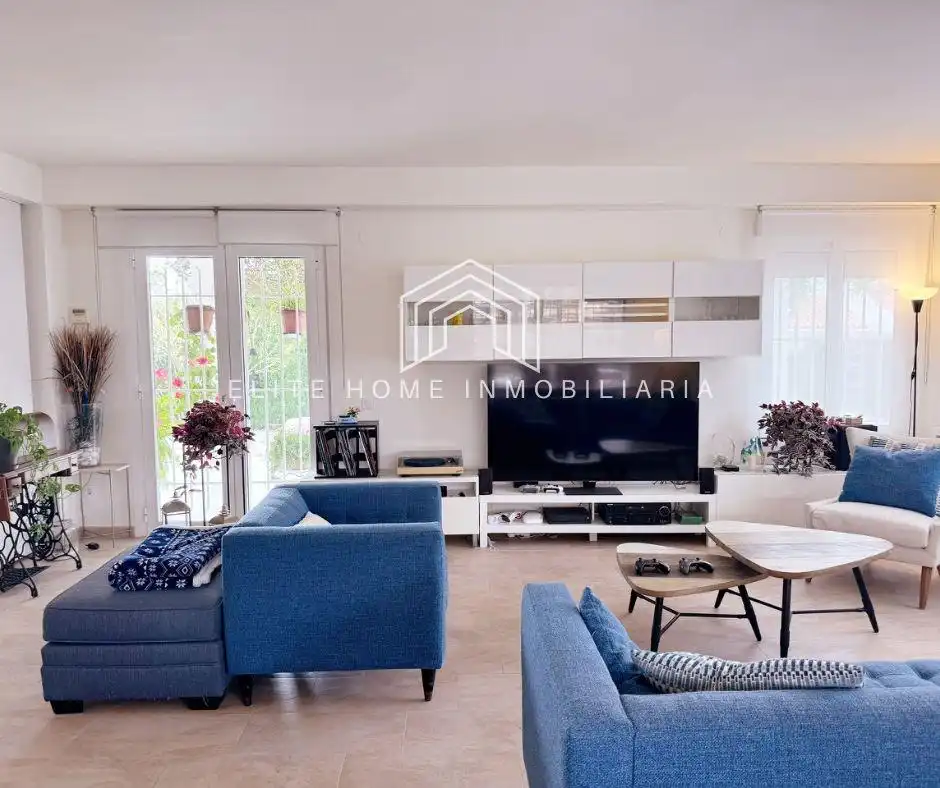 Sala de estar de Casa o chalet en venta en Benicasim / Benicàssim con Aire acondicionado, Calefacción y Jardín privado