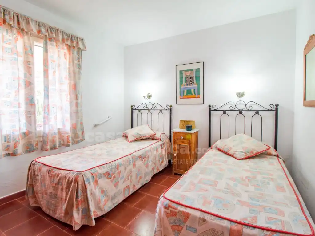 Dormitori de Casa o xalet en venda en Es Mercadal amb Jardí privat