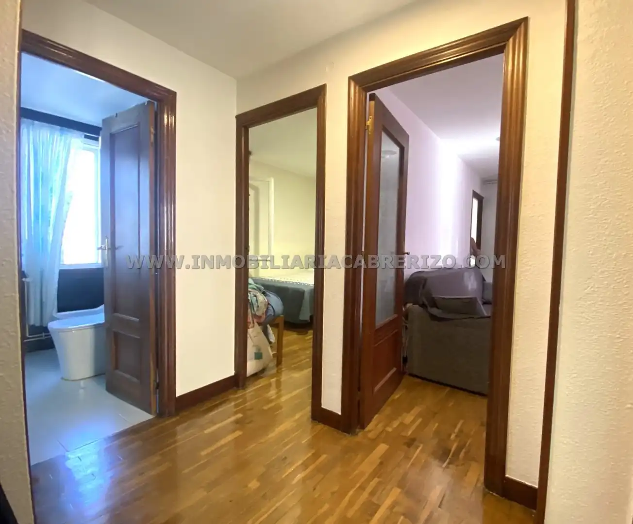 Piso en venta en  Pamplona / Iruña con Calefacción, Parquet y Terraza