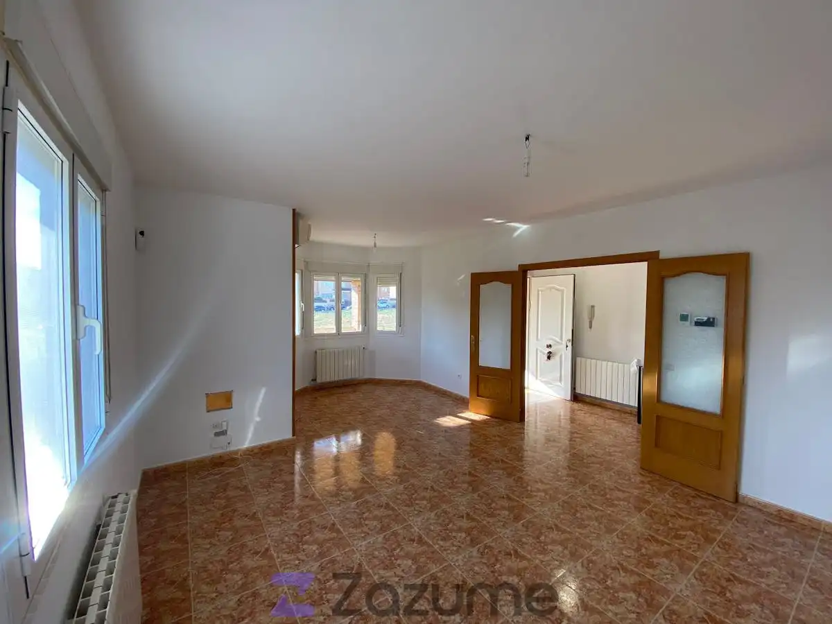 Casa o chalet de alquiler en C. Valencia, Ugena