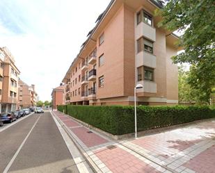 Exterior view of Flat to rent in Valladolid Capital  with Heating, Parquet flooring and Terrace