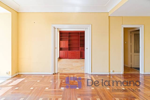 Piso en Venta en Plaza CATALUÑA, 2 en El Viso