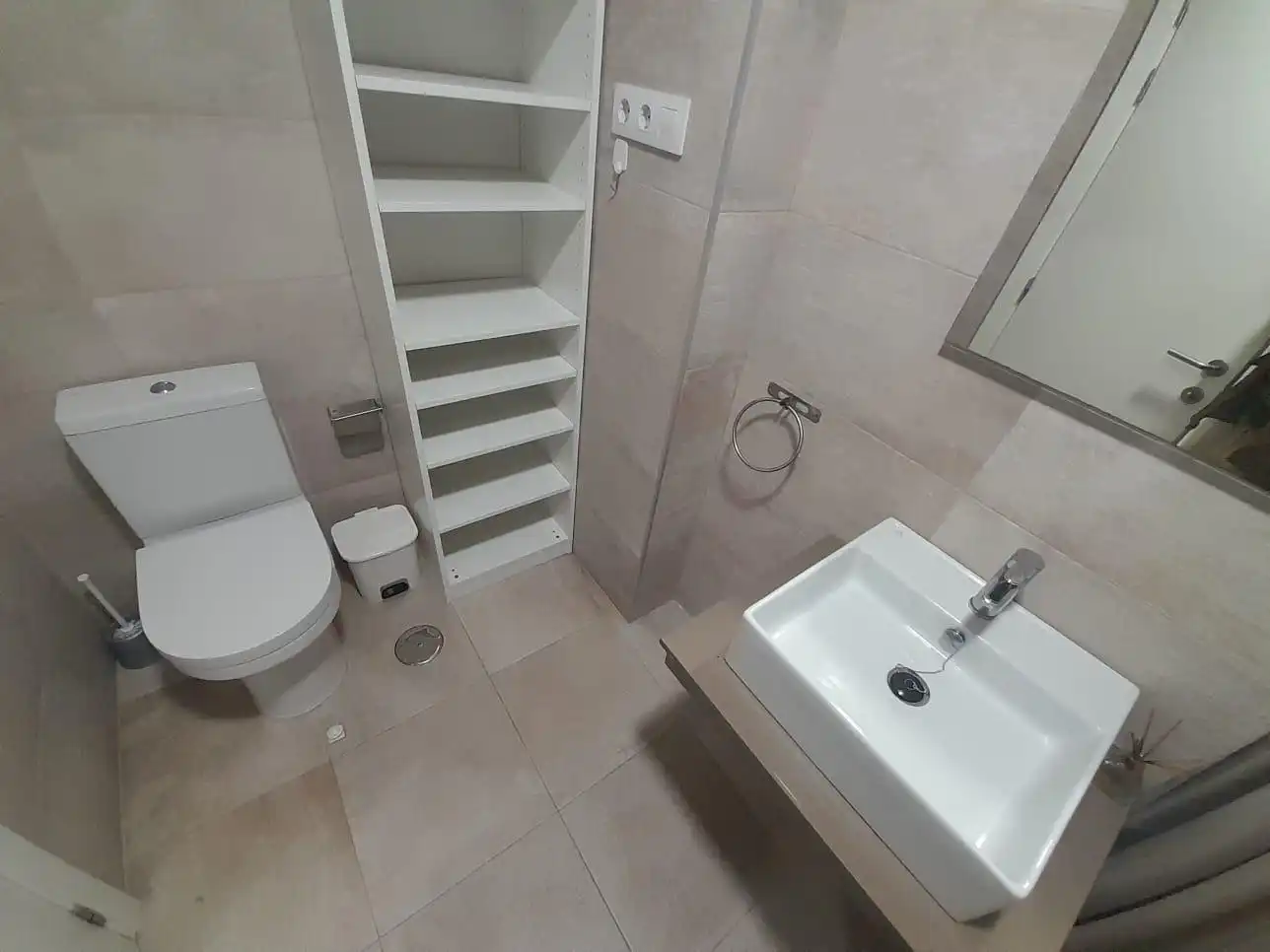 Bathroom of Flat for sale in Málaga  with Air Conditioner, Private garden and Terrace