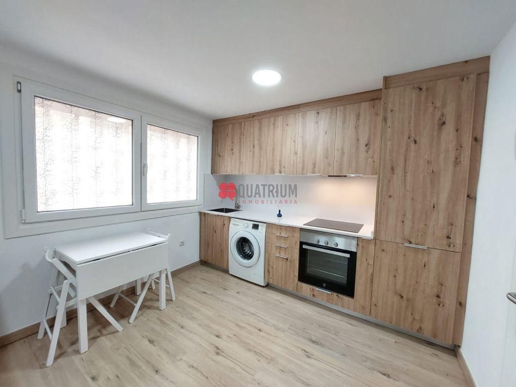 Kitchen of Flat to rent in Santiago de Compostela   with Heating and Furnished